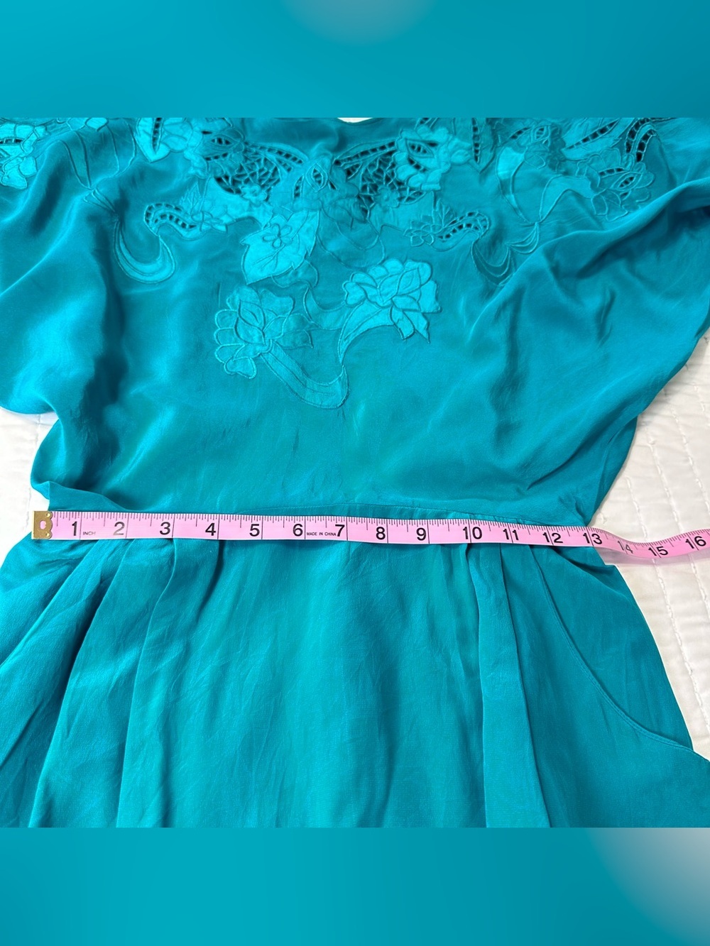Vintage 80s 100% Silk Green Long-Sleeve Embroidered Waist Pleat Cutout BackDress - Picture 8 of 16